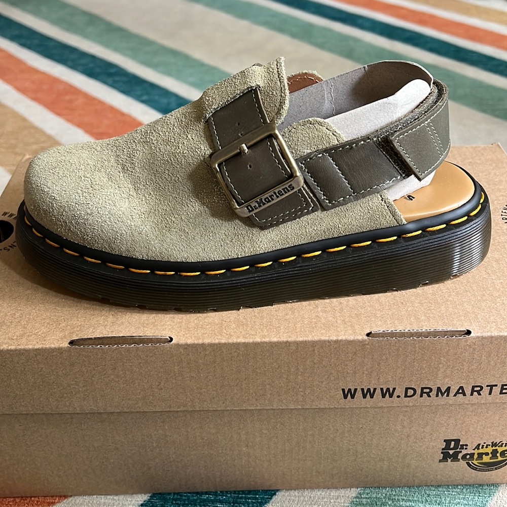 OLIVE DR. MARTENS JORGE MULE